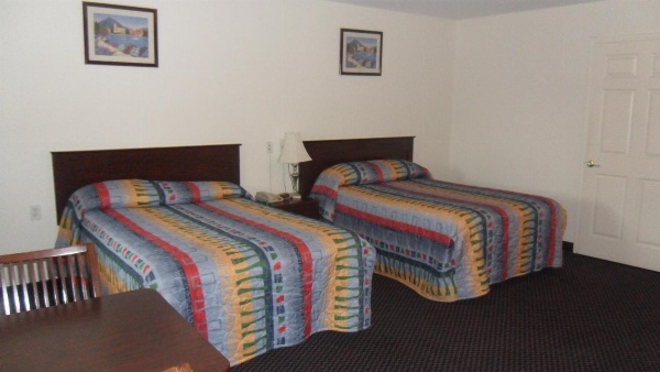 Deluxe Inn Palacios image 14